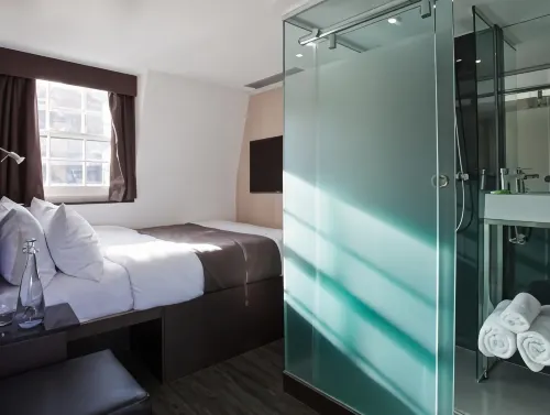 The Z Hotel Liverpool Photos