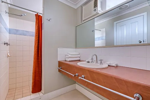 Ibis Styles Albany Zimmer Photos