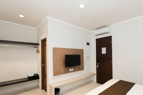 Hotel 88 Embong Kenongo Surabaya Photos