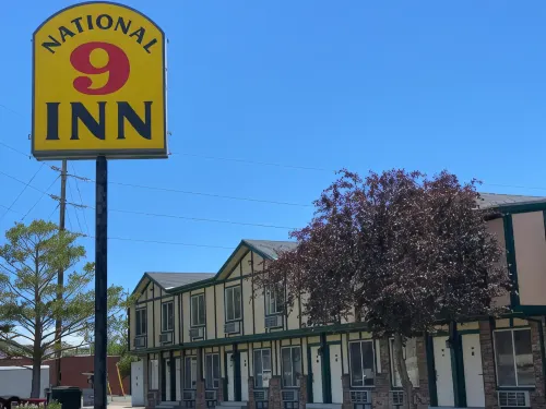 National 9 Inn Price Extérieur Photos