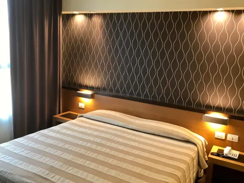 HC3 Hotel Rooms Photos