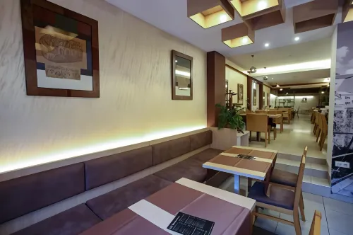 Hotel Emen Restauration Photos