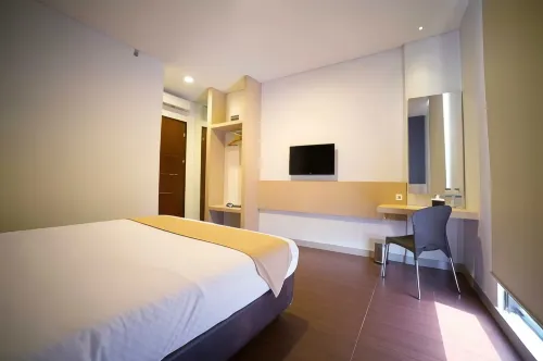 Hotel 88 Embong Kenongo Surabaya Photos