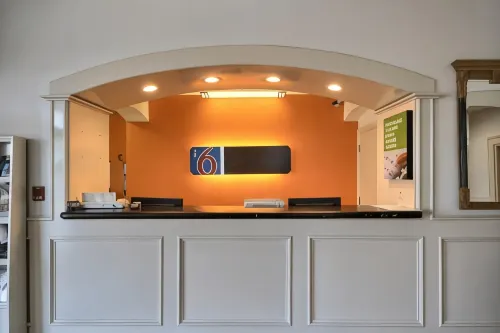 Motel 6 Edinburg, TX Public Areas Photos