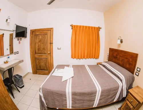 Hotel Cervantino Photos