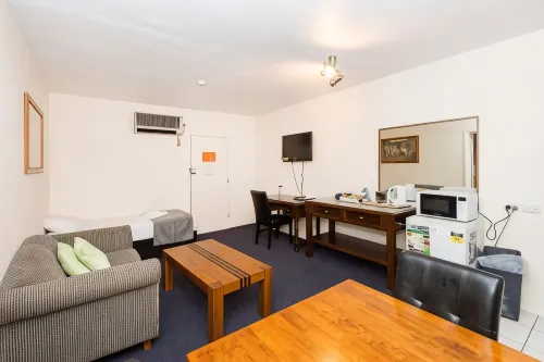 Mid City Motor Inn Camere Photos