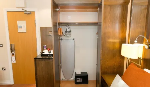 Best Western Plus Milford Hotel Public Areas Photos