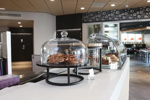 Hotel Lyon-Ouest Dining Photos