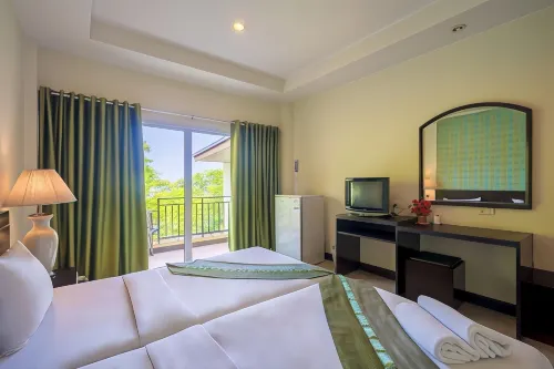 Suphan Lake Hometel Zimmer Photos
