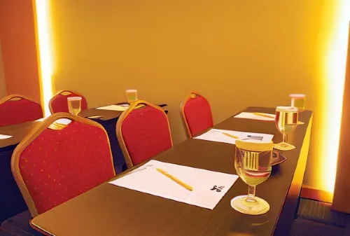 Ibis Budget Semarang Tendean Business Photos