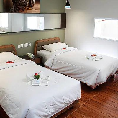 Azka Hotel by Salak Hospitality Kamar Photos