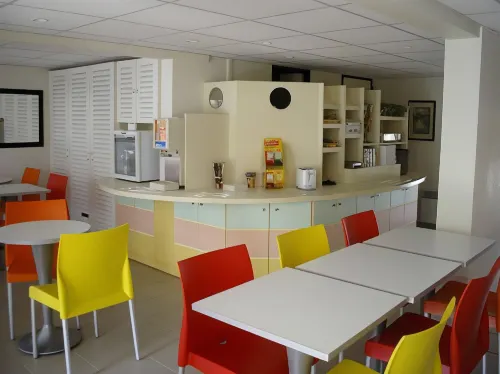 Hôtel Première Classe Besançon Restauration Photos