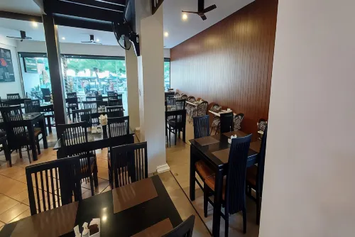 Princess Kamala Beachfront Hotel Ristorazione Photos