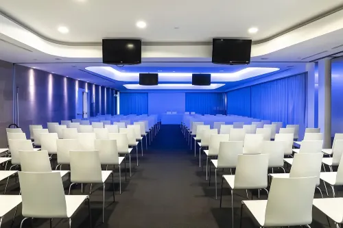 A Point Arezzo Park Hotel Business Photos