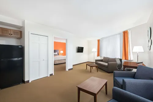 Howard Johnson by Wyndham Quincy/Boston Zimmer Photos