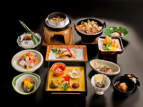 Senkei Spisning Photos