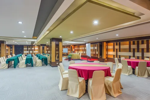 Orchardz Jayakarta Restauration Photos