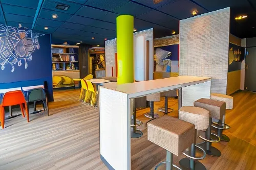 Hôtel ibis Budget Courbevoie Paris La Défense 1 Espaces publics Photos