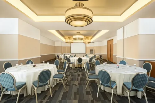 Horison Ultima Suite & Residences Rasuna Jakarta Business Facilities Photos