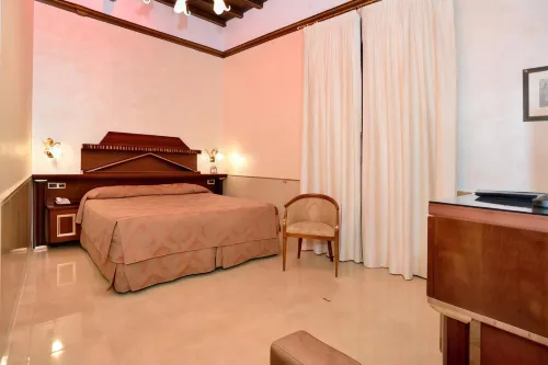 Hotel Pantheon Номера Photos