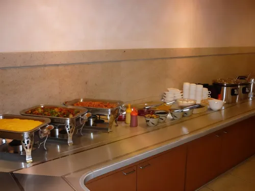 Business Hotel Cosmo Inn Ristorazione Photos