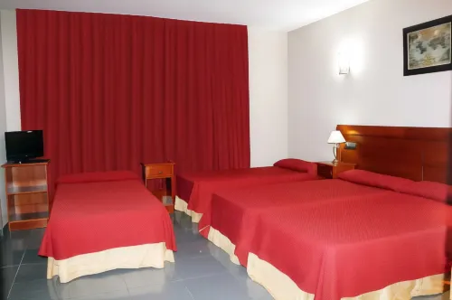 Hotel Valdemoro Rooms Photos