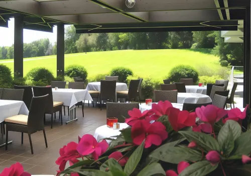 Ramada by Wyndham Nuernberg Parkhotel Dining Photos