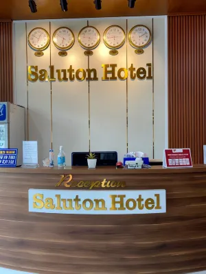Saluton Hotel Khu vực công cộng Photos