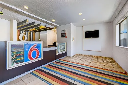 Motel 6 Kirkland, WA - North Kirkland Espaces publics Photos