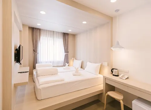 Nappiness Hotel Rooms Photos