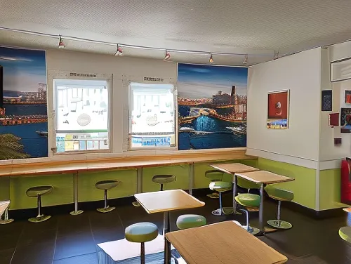 Hôtel ibis budget Marseille la Valentine Espaces publics Photos