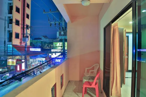 Harrys Hotel Bar & Restaurant Photos
