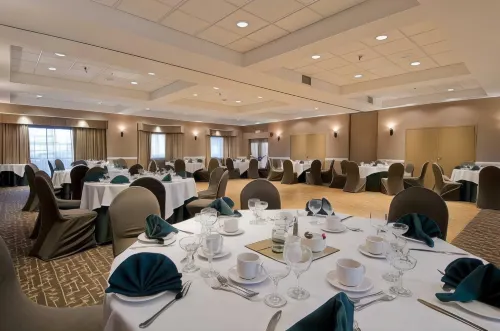 Abercorn Hotel, Trademark Collection by Wyndham Restauration Photos