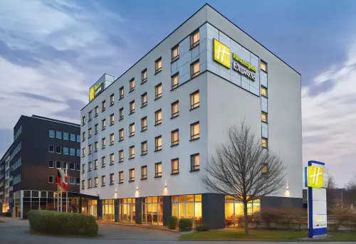 Holiday Inn Express Dusseldorf - City North Da non perdere Photos