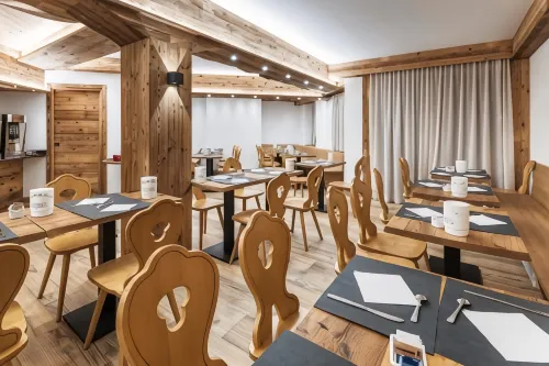 Hotel Olimpia Ăn uống Photos