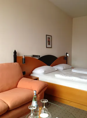 Tryp by Wyndham Kassel City Centre Rooms Photos