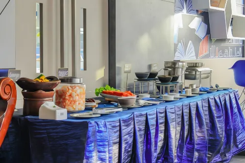 MD7 Hotel Cirebon Makanan Photos