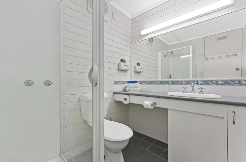 Mahogany Motel Rooms Photos