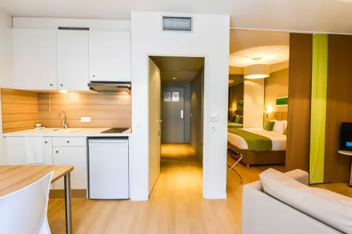 Appart hôtel Q7 Lodge Lyon 7 - Séjours à la nuitée et longues durées Photos