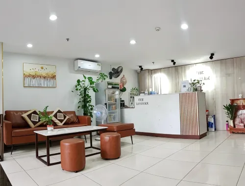 The Lumiere Near Tan Son Nhat Airport Area Publik Photos