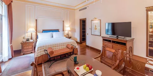 The Oberoi Grand Kolkata Featured Photos