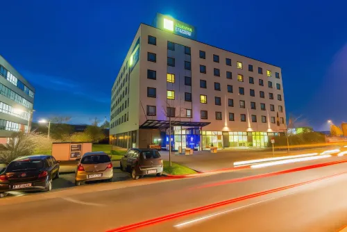 Holiday Inn Express Dusseldorf - City North Esterni Photos