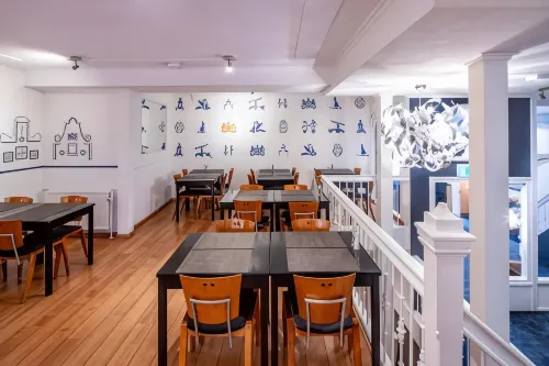 Hotel Nes Dining Photos