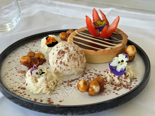 International Hotel Wagga Wagga Dining Photos