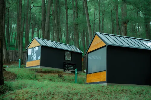 Bobocabin Pacet, Mojokerto Espaces publics Photos