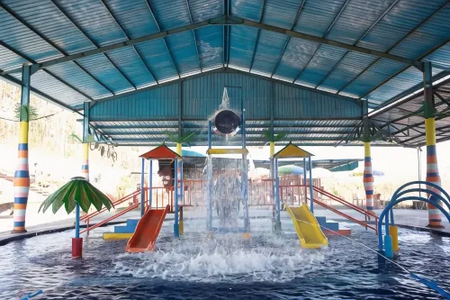 Royal Caravan Hotel & Outbound Trawas Relaksasi & Rekreasi Photos