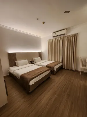 Sharjah International Airport Hotel Photos