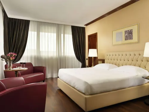 UNA HOTELS Scandinavia Milano Photos