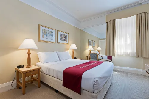 European Hotel Rooms Photos