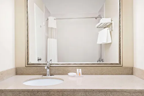 Ramada by Wyndham London Chambres Photos